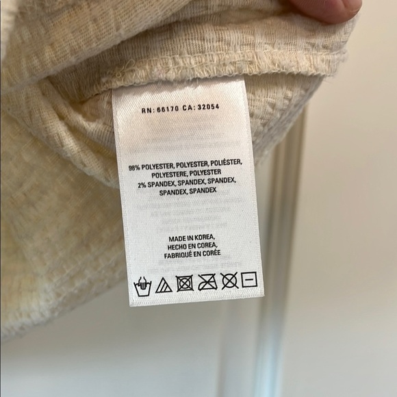 Anthropologie Postage Stamp Creme Textured Top w/ Gold Glitter Thread - Sz Small - Picture 13 of 14